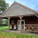 Les Maisonnettes Du - Base De Loisirs Lavare