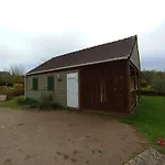 Les Maisonnettes Du - Base De Loisirs Κάμπινγκ Lavare