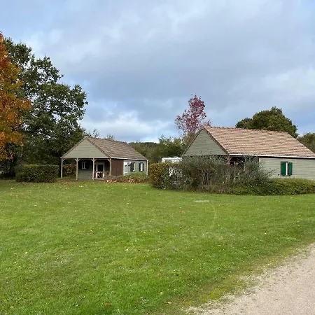 Les Maisonnettes Du - Base De Loisirs Κάμπινγκ