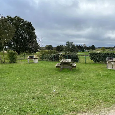 Les Maisonnettes Du - Base De Loisirs Κάμπινγκ