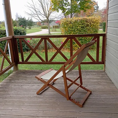 Les Maisonnettes Du - Base De Loisirs