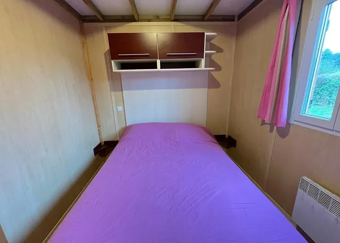 Les Maisonnettes Du - Base De Loisirs 营地